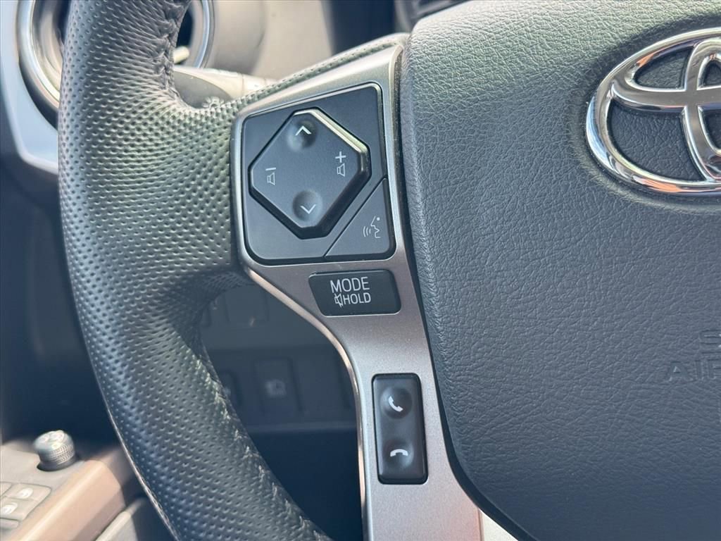 Used 2023 Toyota Tacoma SR5 w/ Technology Package AWD/4WD image 17