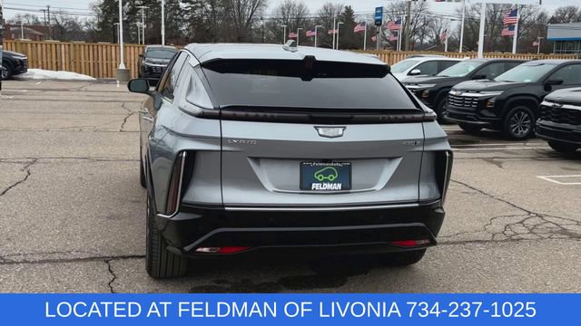Used 2024 Cadillac Lyriq Luxury image 7