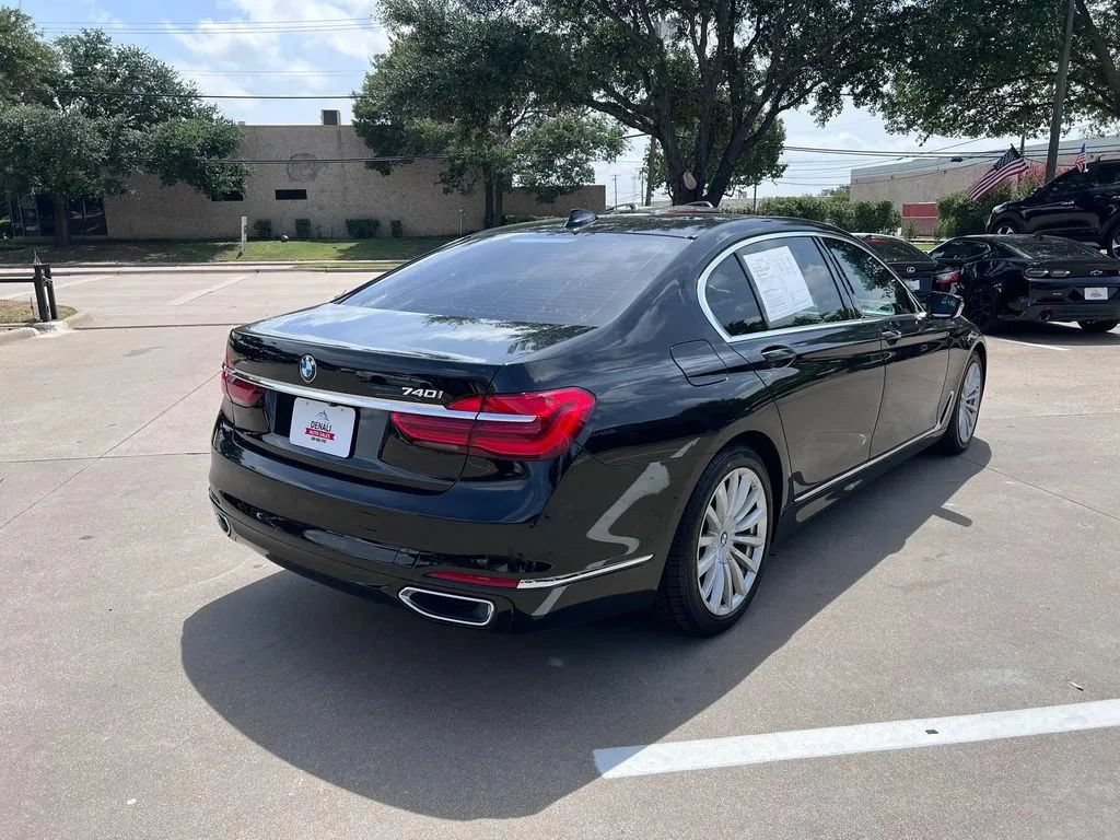 Used 2018 BMW 740i RWD image 8