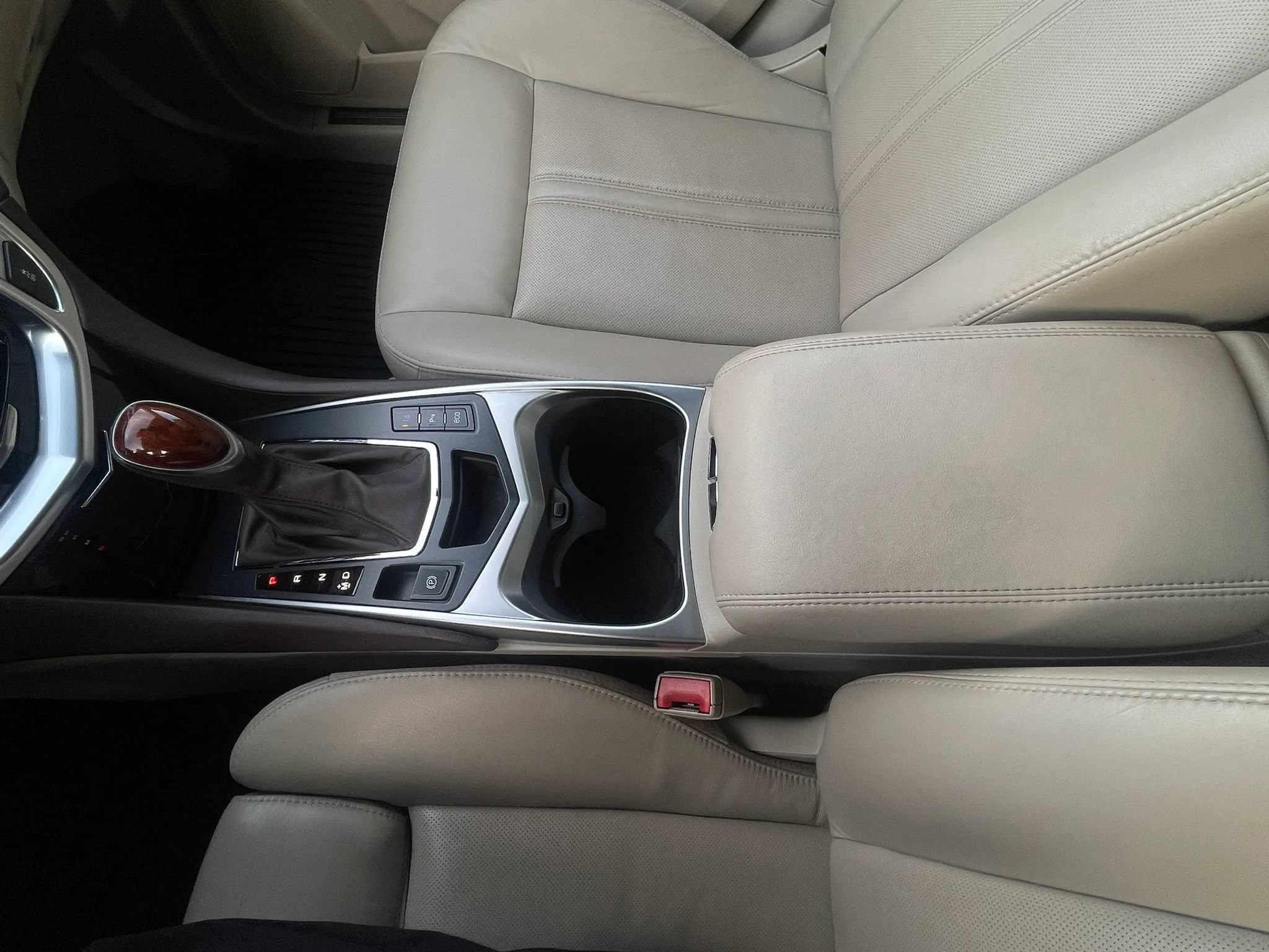 Used 2015 Cadillac SRX Luxury w/ Trailering Package AWD/4WD image 52