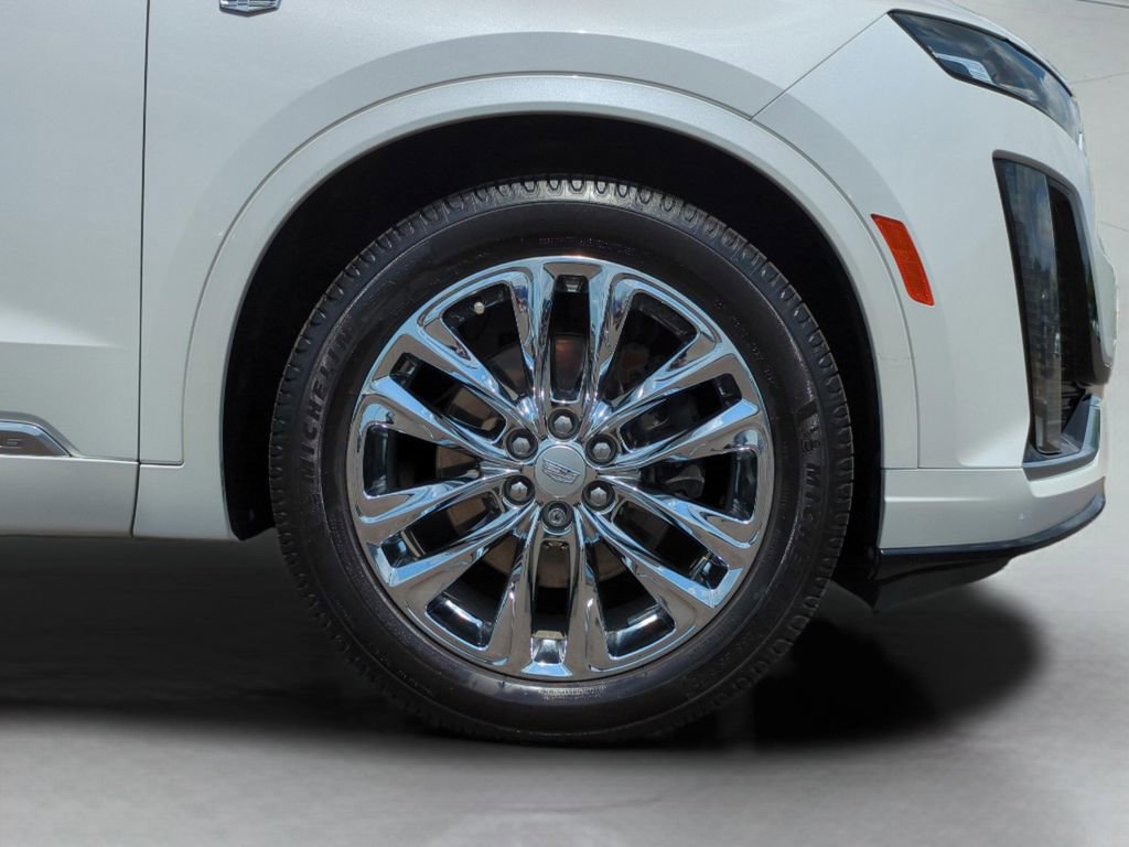 Used 2021 Cadillac XT6 Premium Luxury w/ LPO, Floor Liner Package image 10