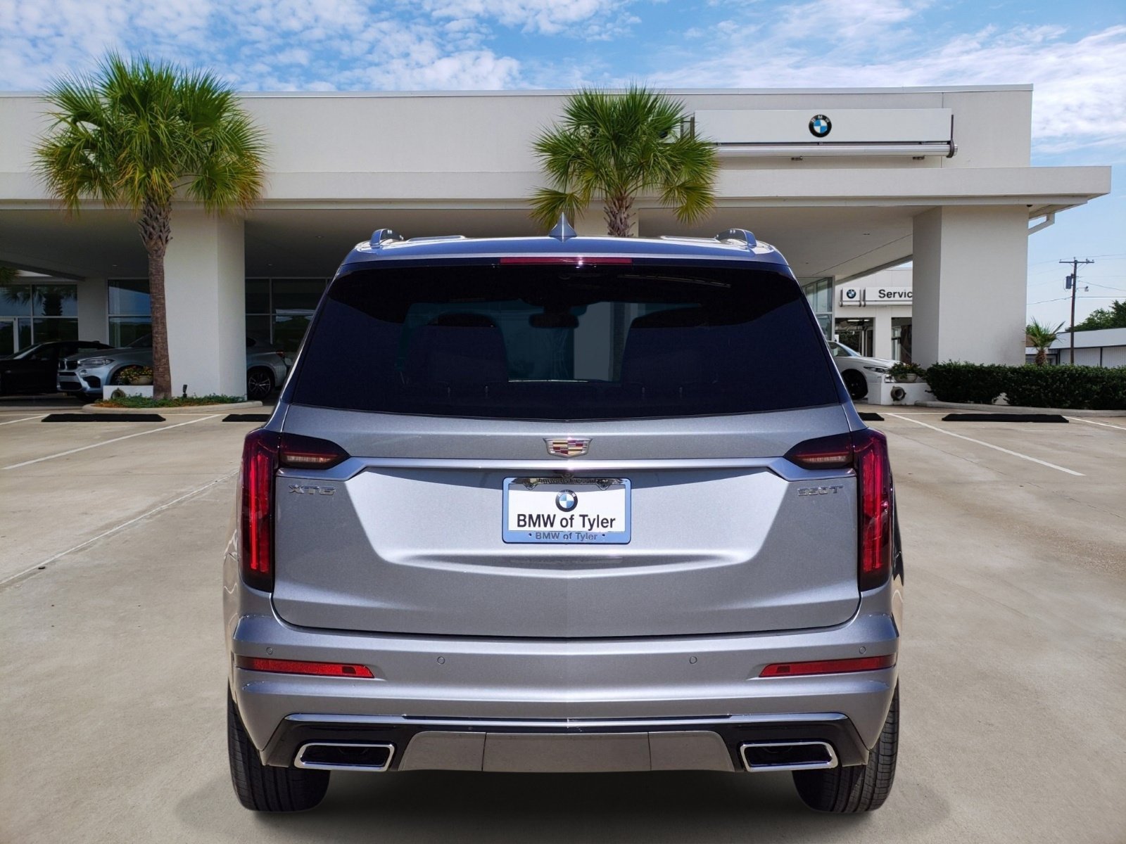 Used 2025 Cadillac XT6 Luxury FWD image 5
