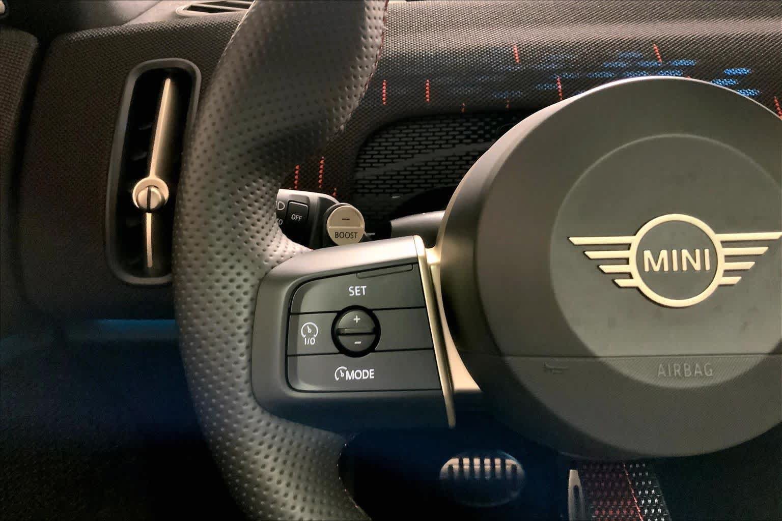 Certified 2025 MINI Cooper Countryman John Cooper Works w/ Comfort Package Max AWD/4WD image 23