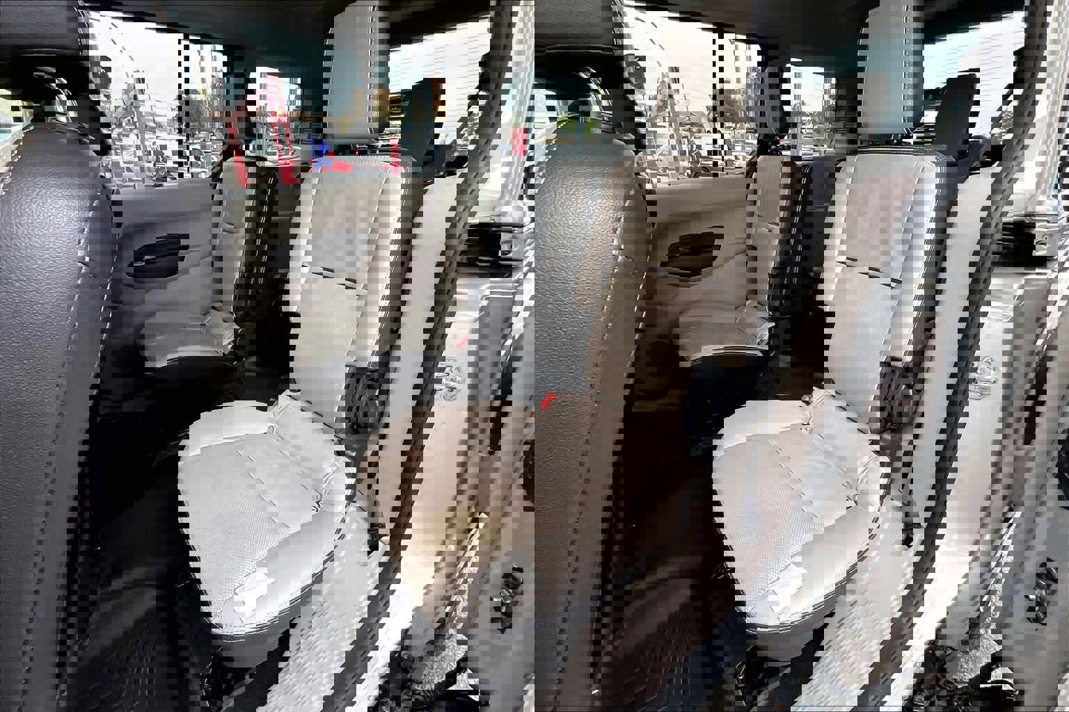 Used 2016 Ford Transit Connect Titanium image 20