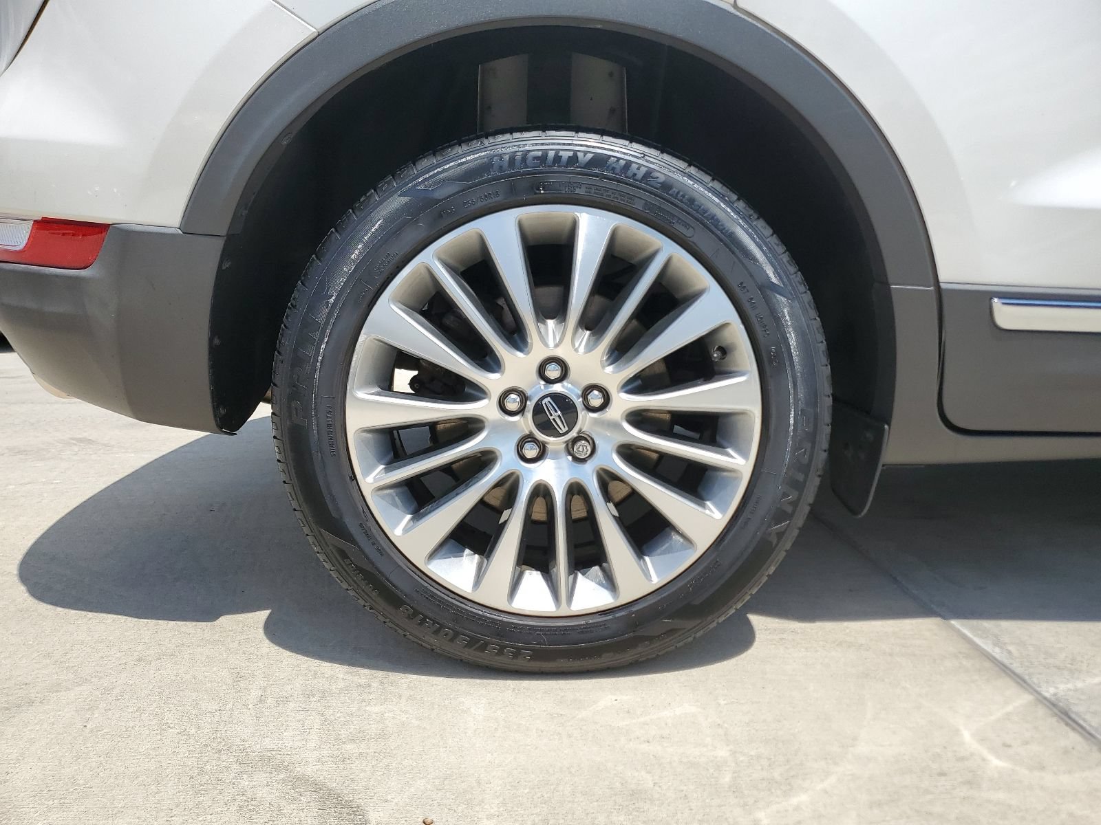 Used 2018 Lincoln MKC Reserve AWD/4WD image 9