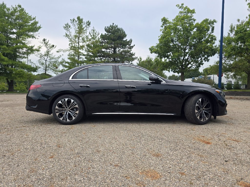 New 2027 Mercedes-Benz E 350 4MATIC Sedan image 18