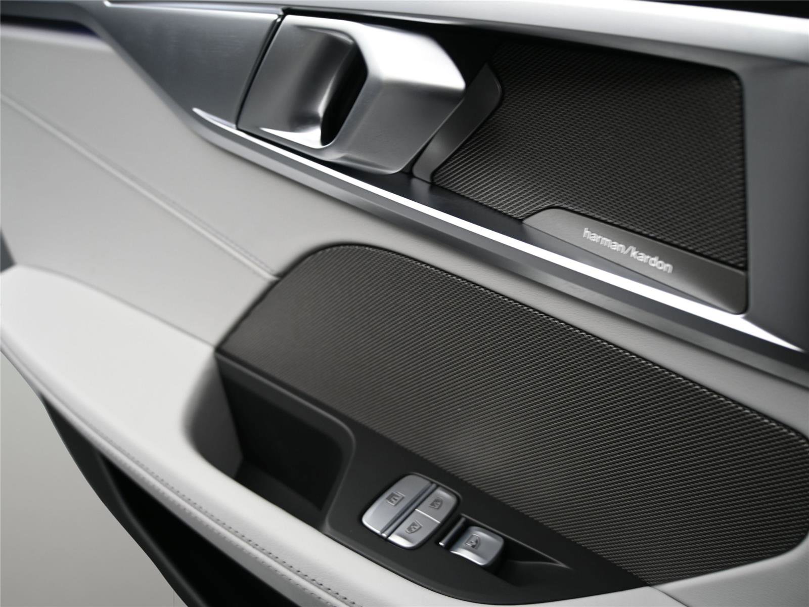 Used 2025 BMW M8 Competition AWD/4WD image 19