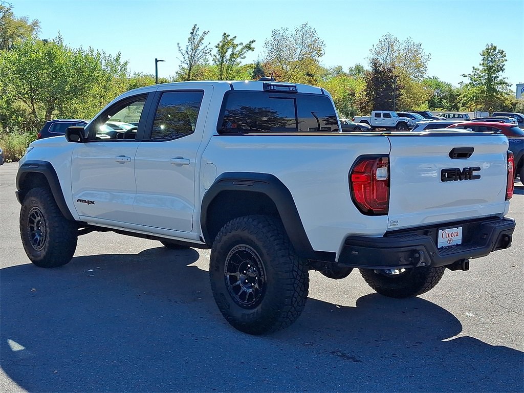 Used 2024 GMC Canyon AT4X w/ AT4X AEV Edition image 7