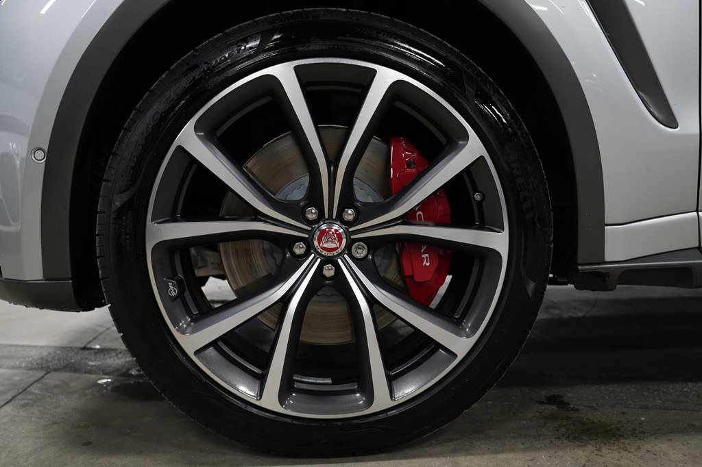 Used 2019 Jaguar F-PACE SVR AWD/4WD image 33