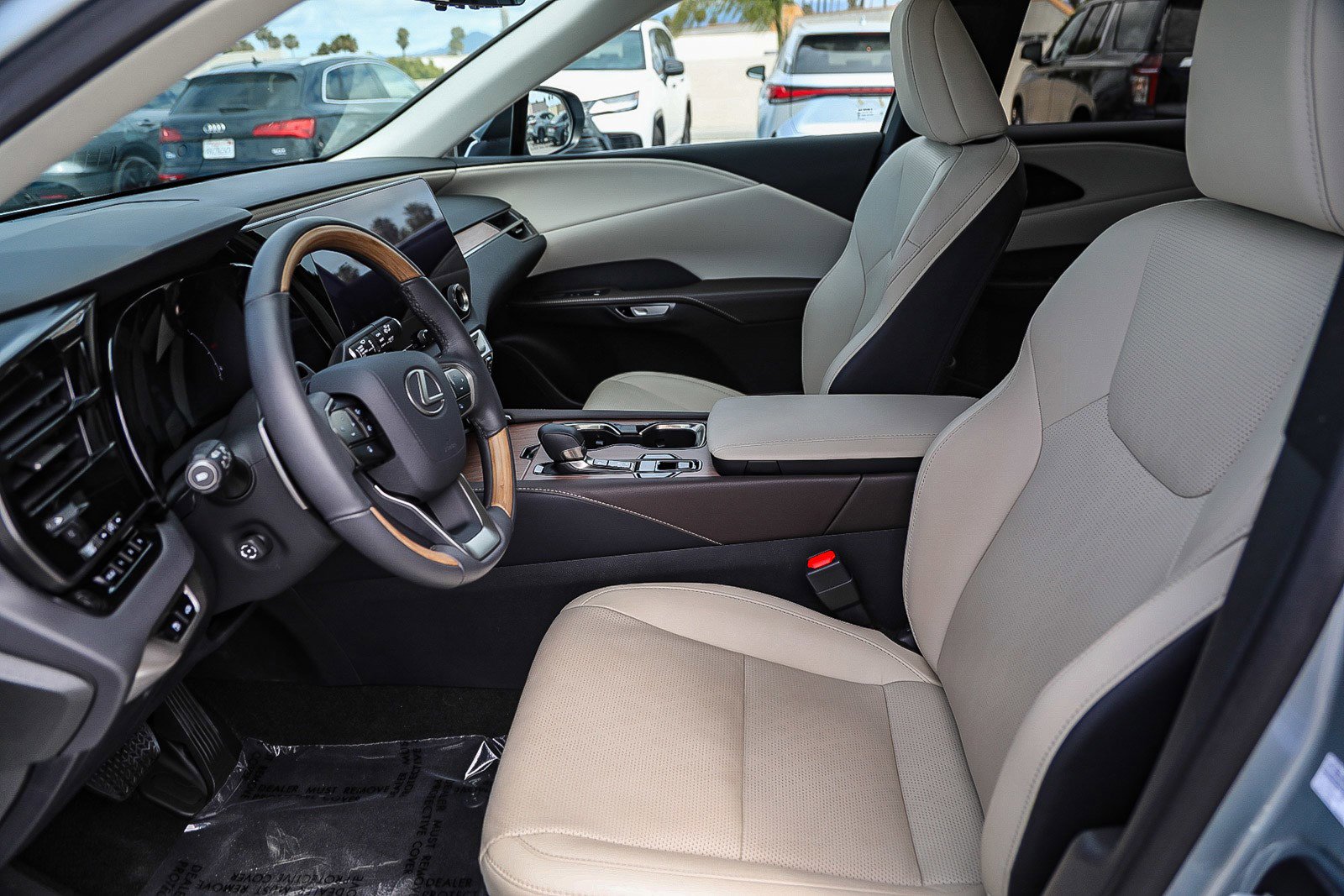 Used 2023 Lexus RX 350 Premium Plus w/ Cold Area Package FWD image 17
