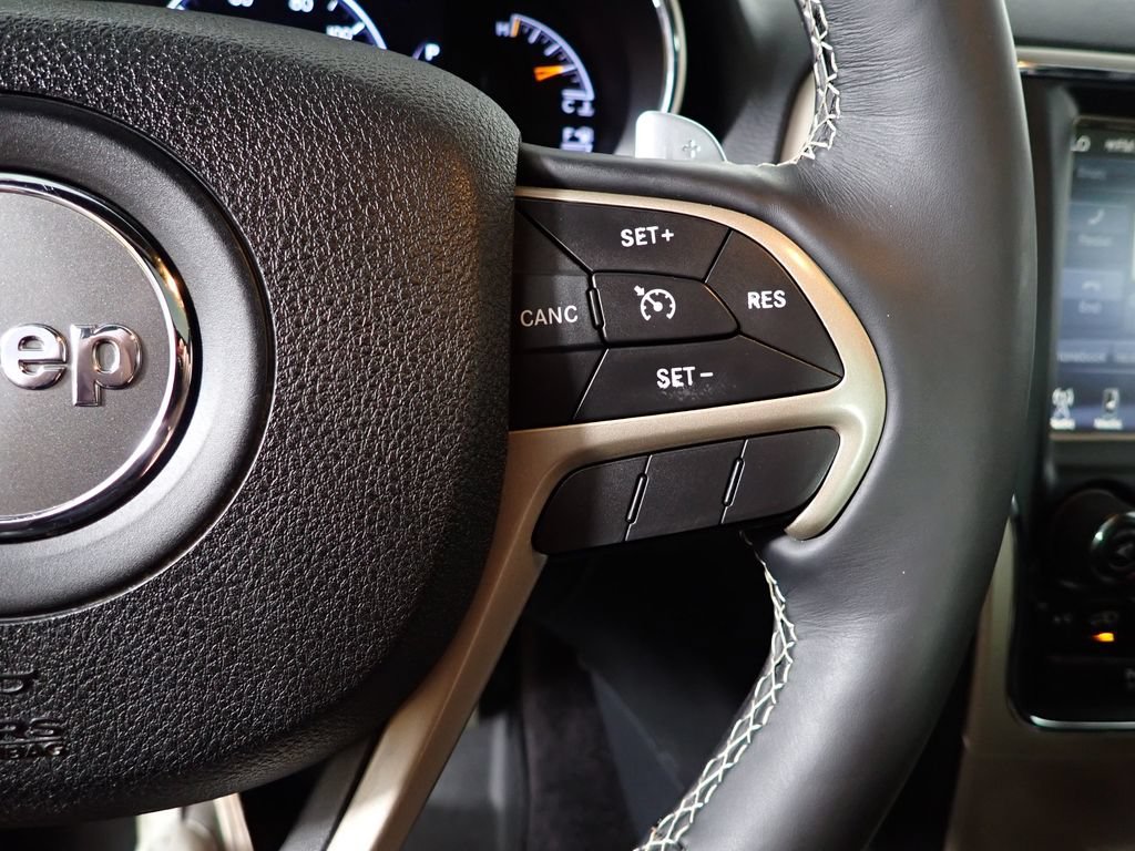 Used 2017 Jeep Grand Cherokee Limited w/ Luxury Group II AWD/4WD image 29