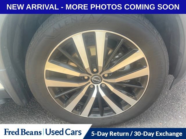 Used 2023 Nissan Pathfinder Platinum w/ Lighting Package (N93) AWD/4WD image 15
