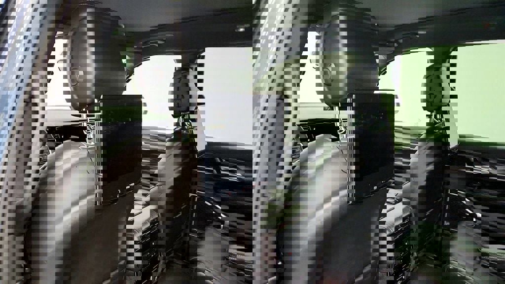 Used 2023 Jeep Wagoneer Series II w/ Premium Group I image 26