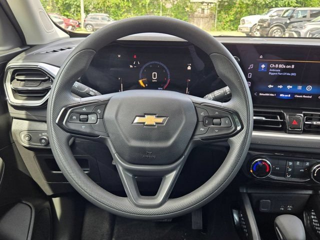 Used 2025 Chevrolet TrailBlazer LT AWD/4WD image 22