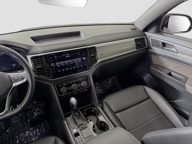 Used 2023 Volkswagen Atlas Cross Sport SE FWD image 23