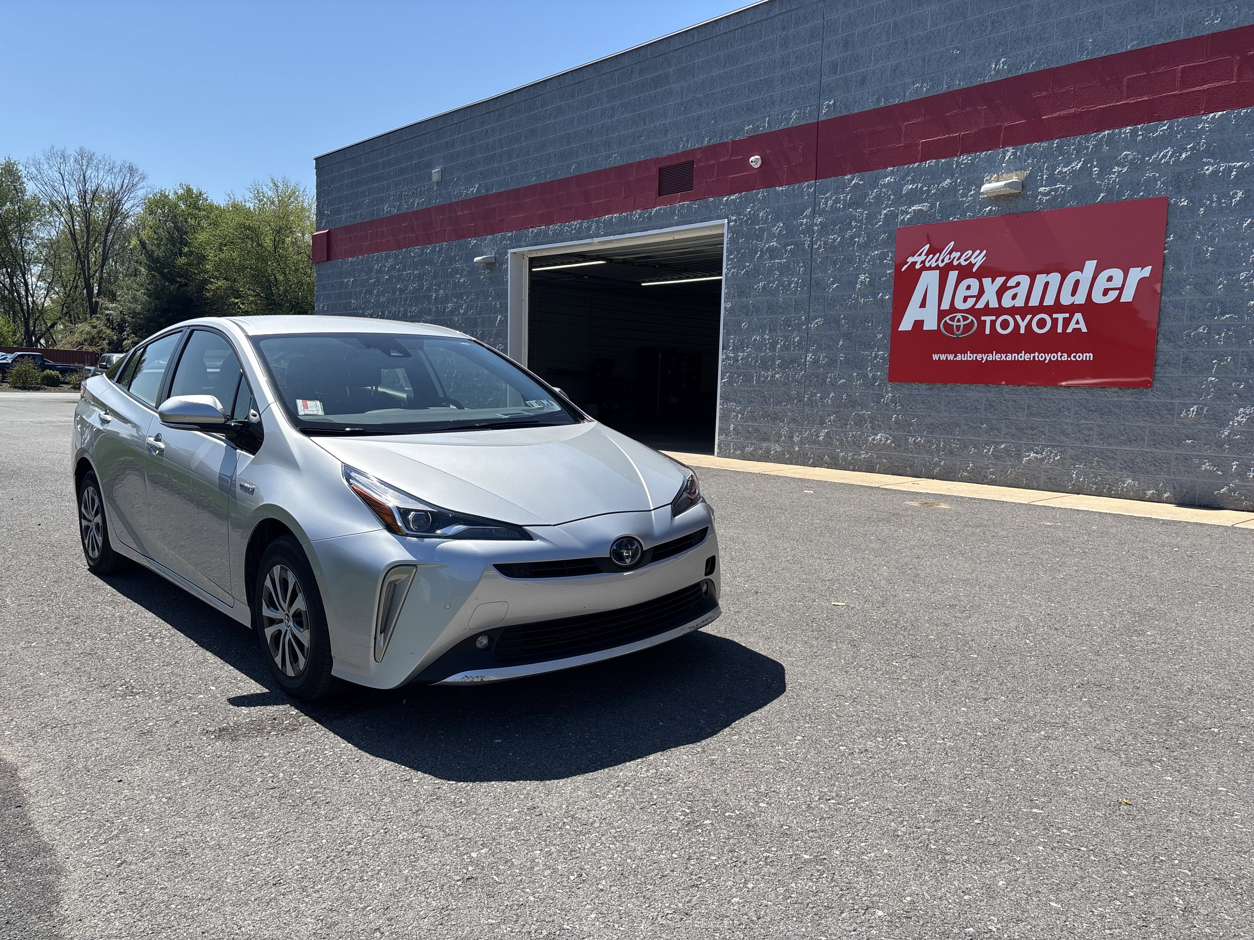 Used 2020 Toyota Prius XLE w/ Advanced Technology Package