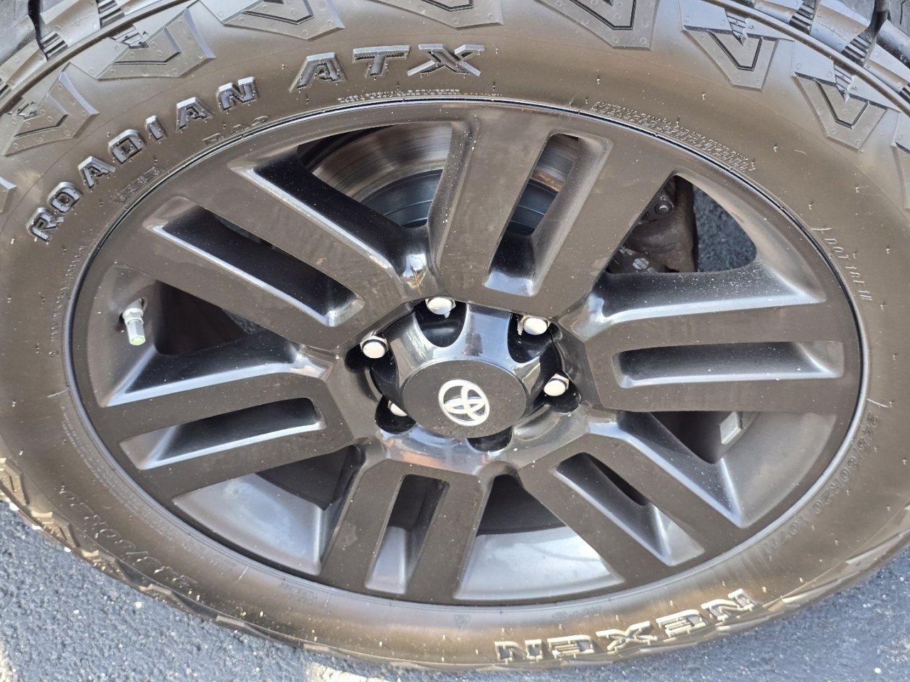 Used 2019 Toyota 4Runner Limited AWD/4WD image 24