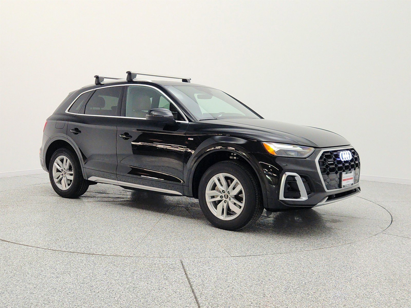 Used 2023 Audi Q5 2.0T Premium w/ Convenience Package AWD/4WD image 3