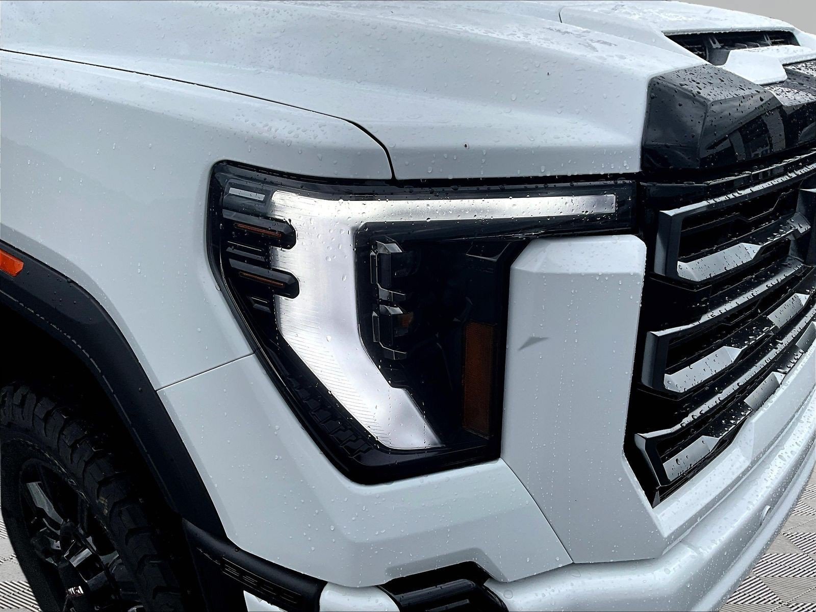 New 2026 GMC Sierra 2500 AT4 w/ AT4 Premium Plus Package AWD/4WD image 8
