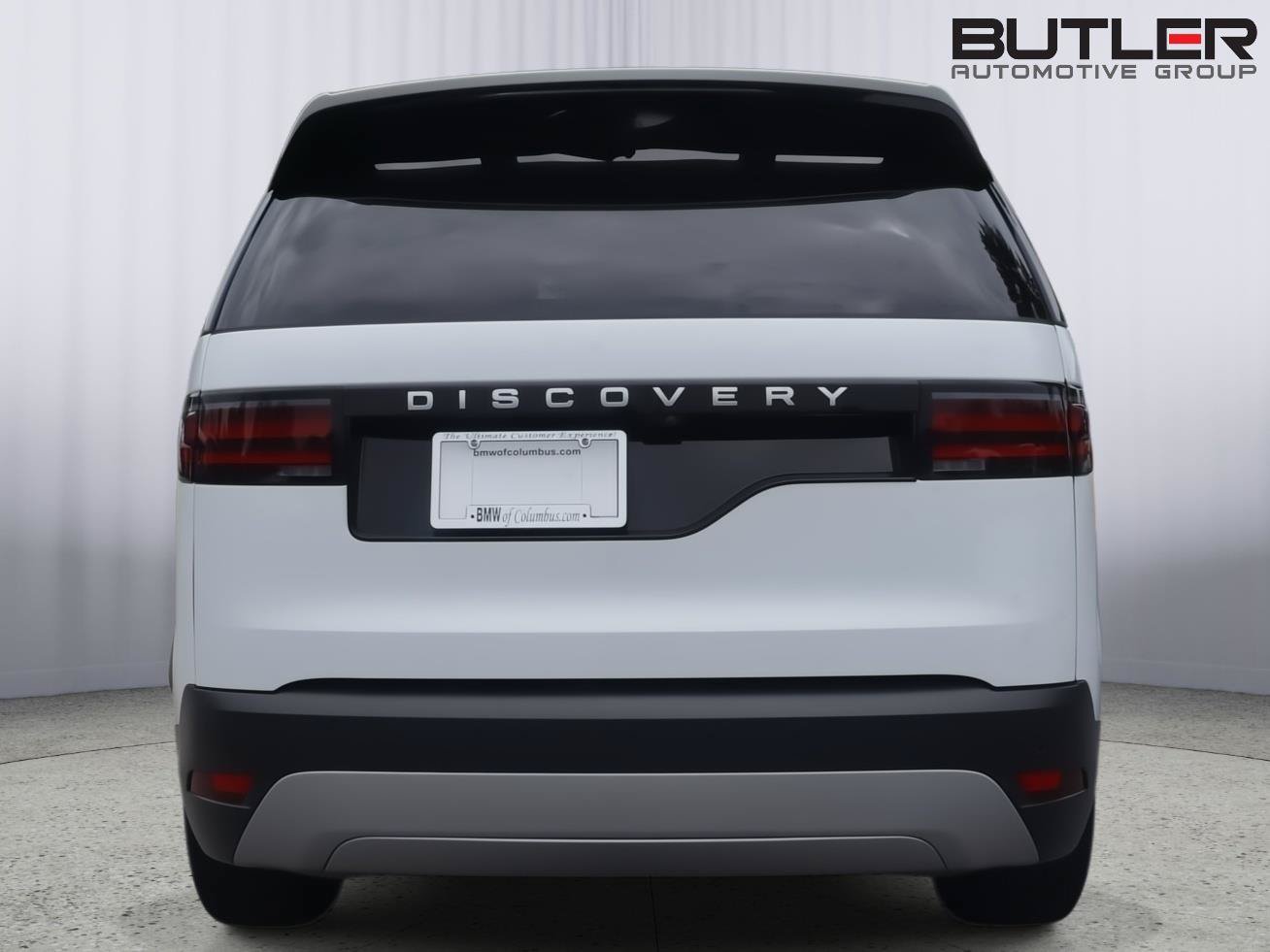 Used 2024 Land Rover Discovery S AWD/4WD image 5