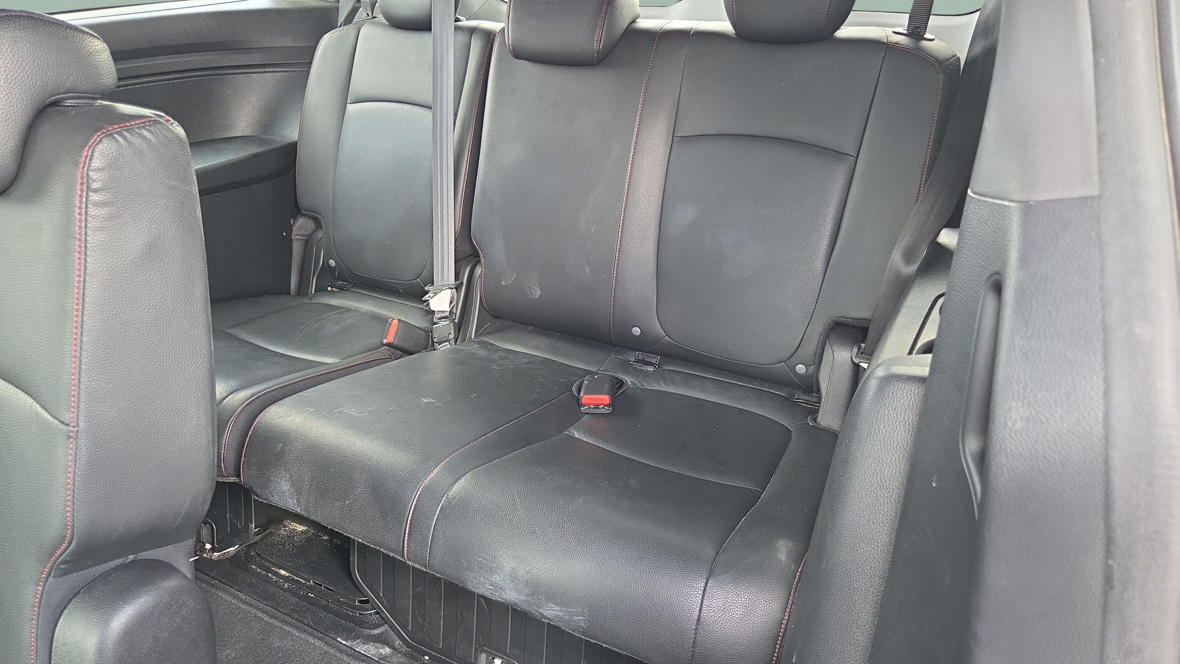 Certified 2024 Honda Odyssey Sport image 12