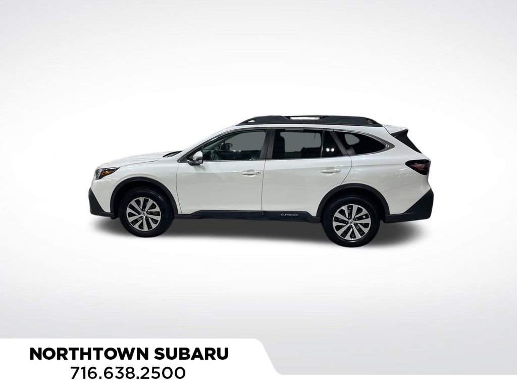 Used 2022 Subaru Outback Premium image 7