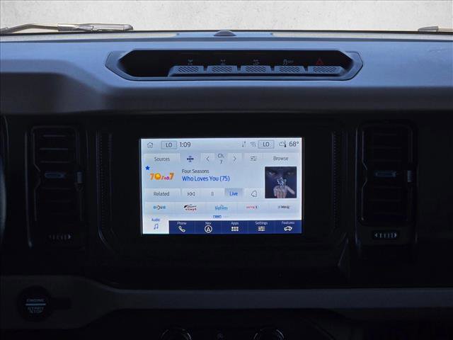 Used 2022 Ford Bronco Wildtrak AWD/4WD image 13