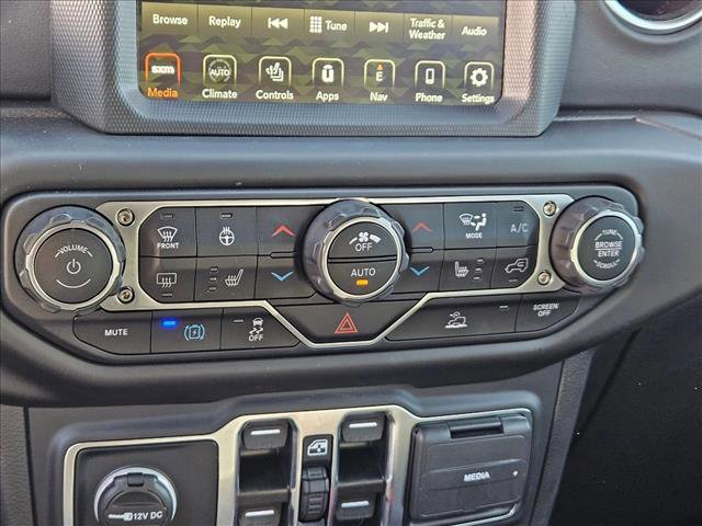 Used 2022 Jeep Wrangler Unlimited Sahara w/ Cold Weather Group image 17