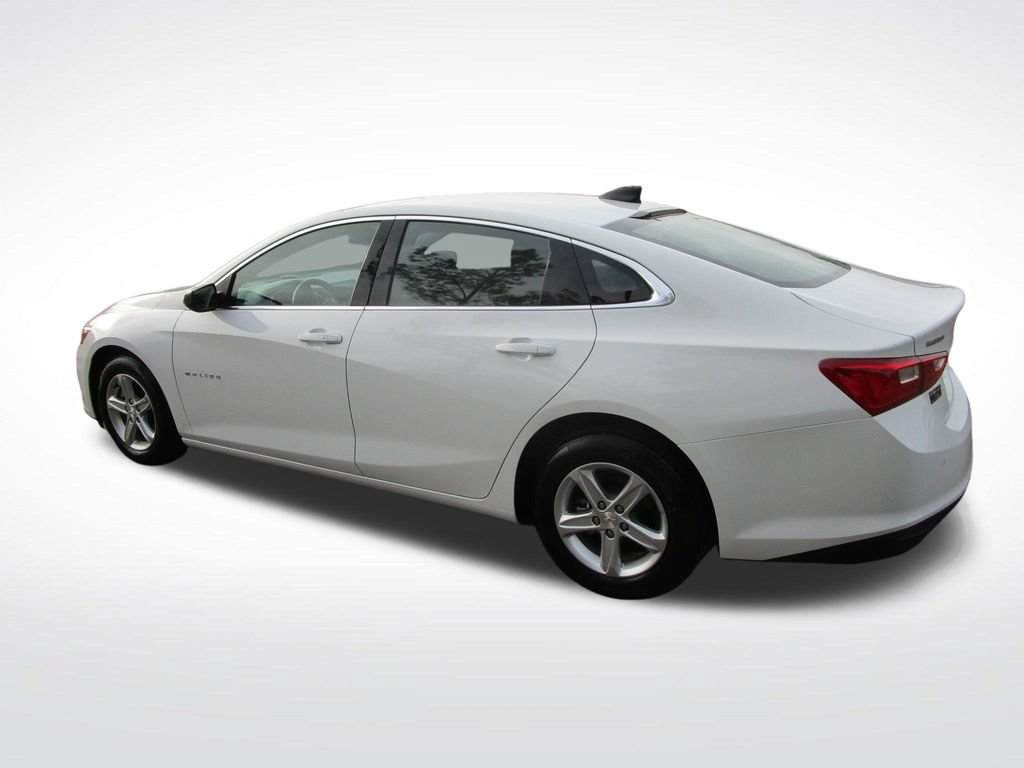 Used 2024 Chevrolet Malibu LS FWD image 4