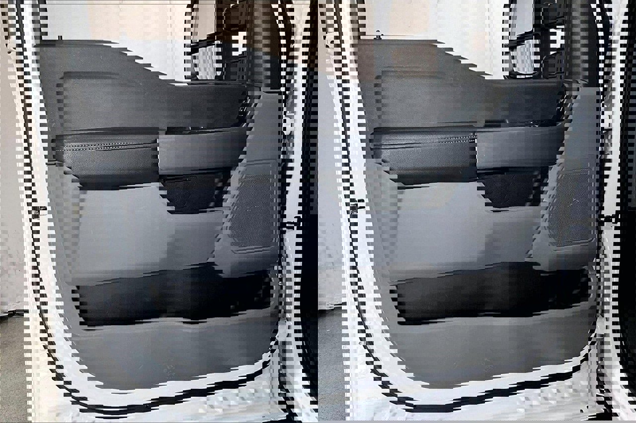 Used 2023 Ford F250 XLT w/ FX4 Off-Road Package image 25