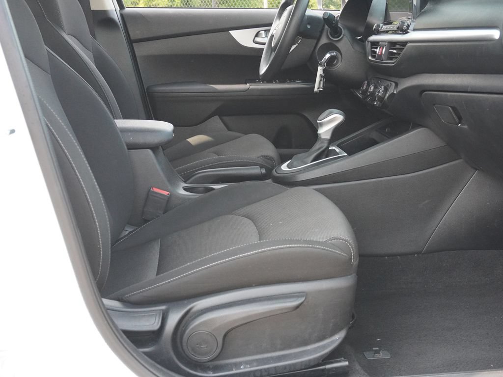 Used 2024 Kia Forte LXS FWD image 22
