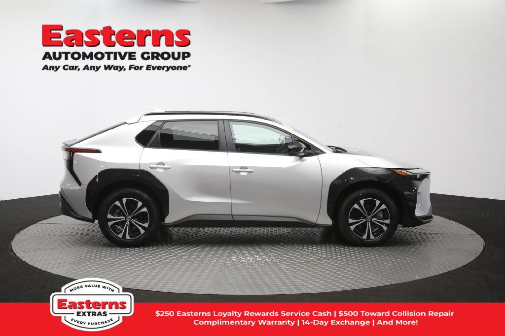 Used 2024 Toyota bZ4X FWD image 48
