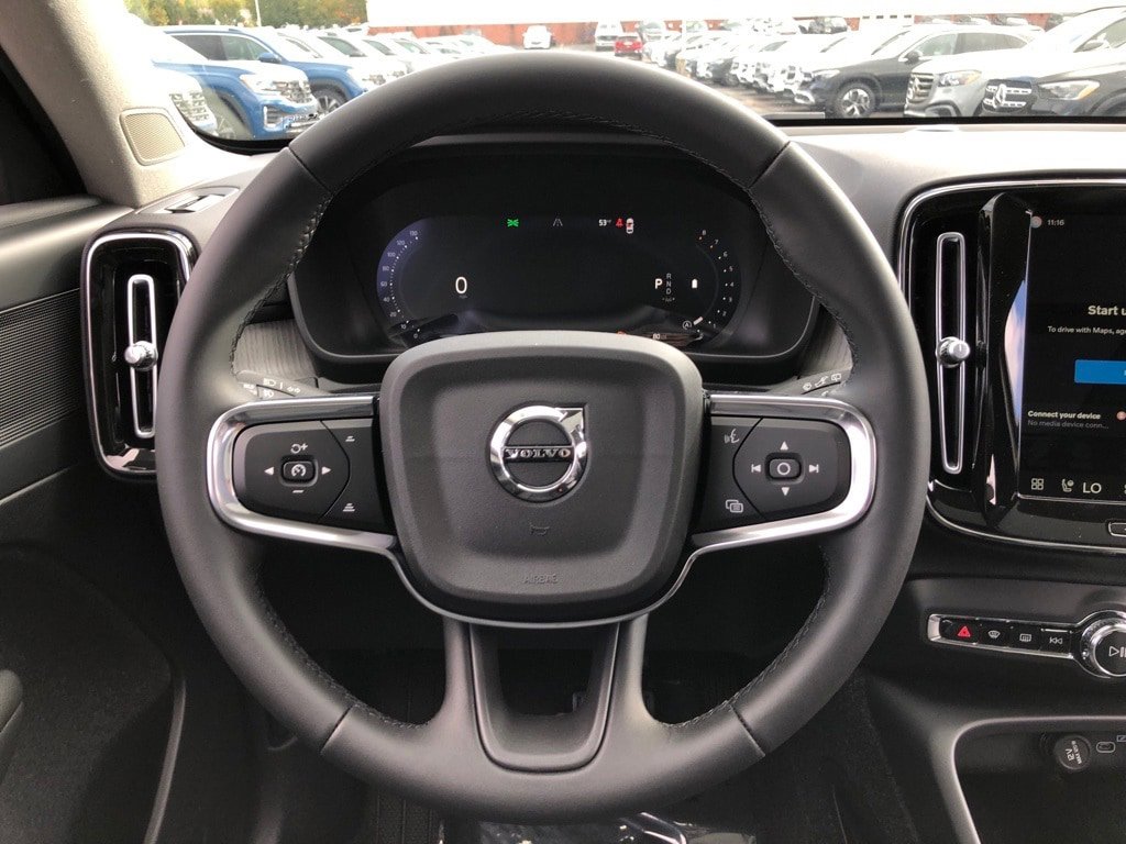 New 2026 Volvo XC40 B5 Plus w/ Protection Package Premier AWD/4WD image 19