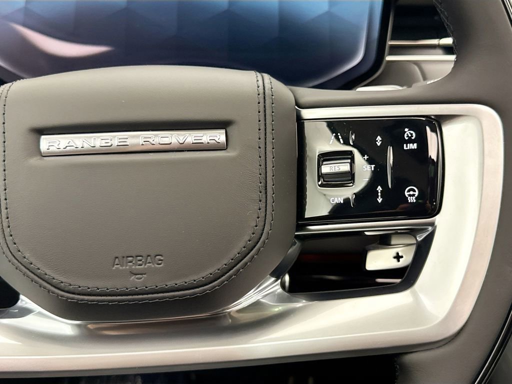 New 2026 Land Rover Range Rover SE image 12
