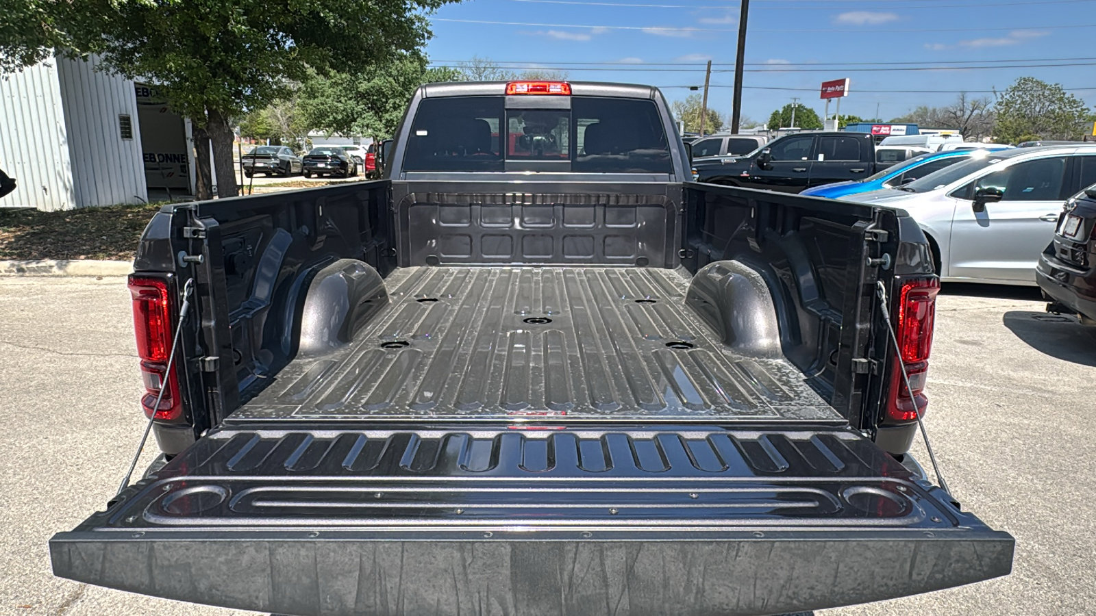 New 2026 RAM 3500 Tradesman AWD/4WD image 23