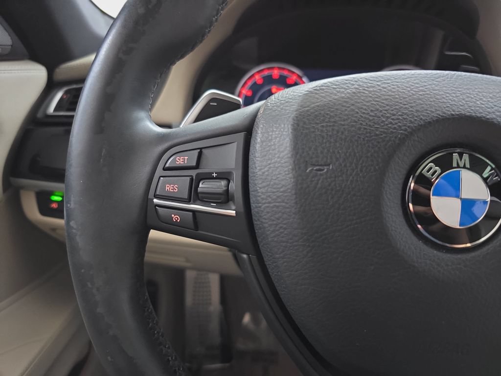 Used 2014 BMW 750Li xDrive AWD/4WD image 20