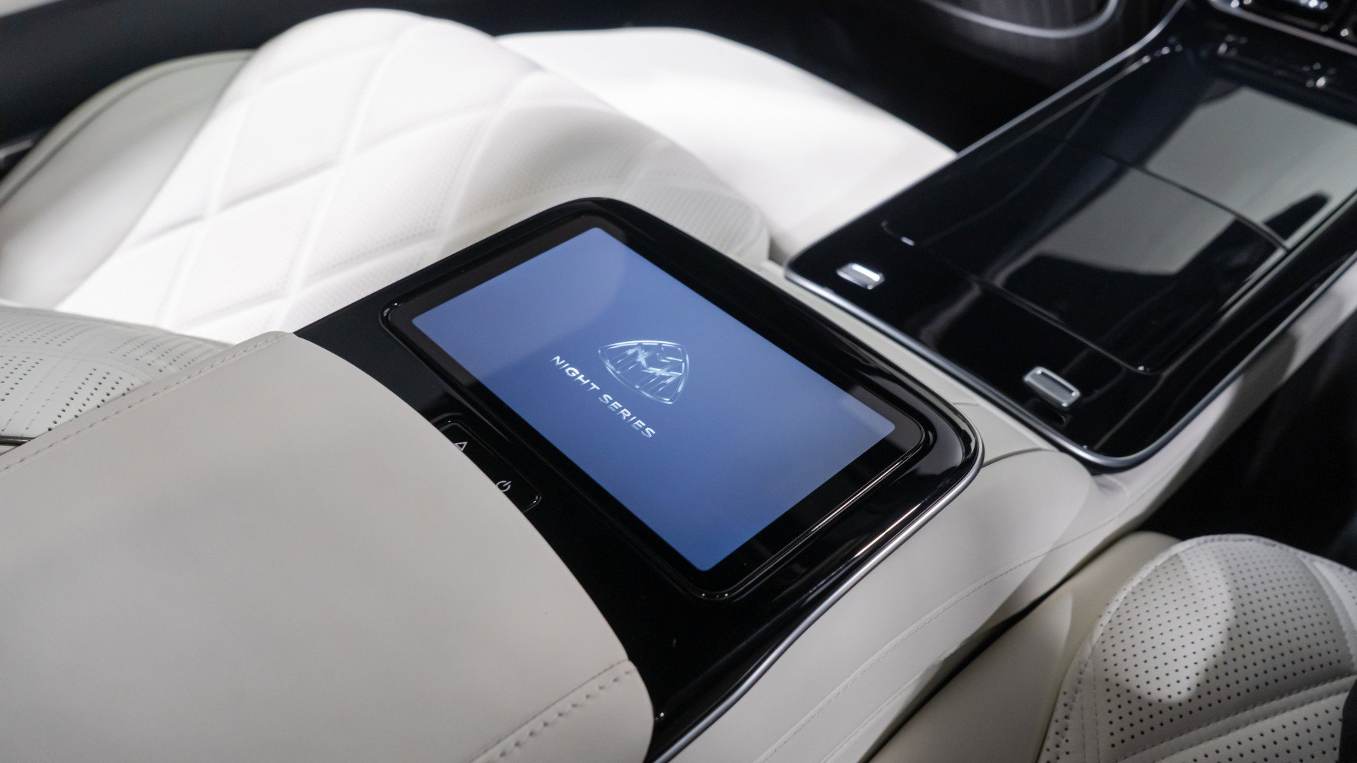 Used 2024 Mercedes-Benz Maybach S 680 4MATIC image 93