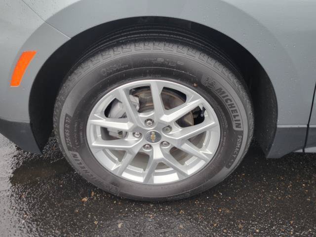Used 2024 Chevrolet Equinox LT w/ LPO, Floor Liner Package FWD image 5
