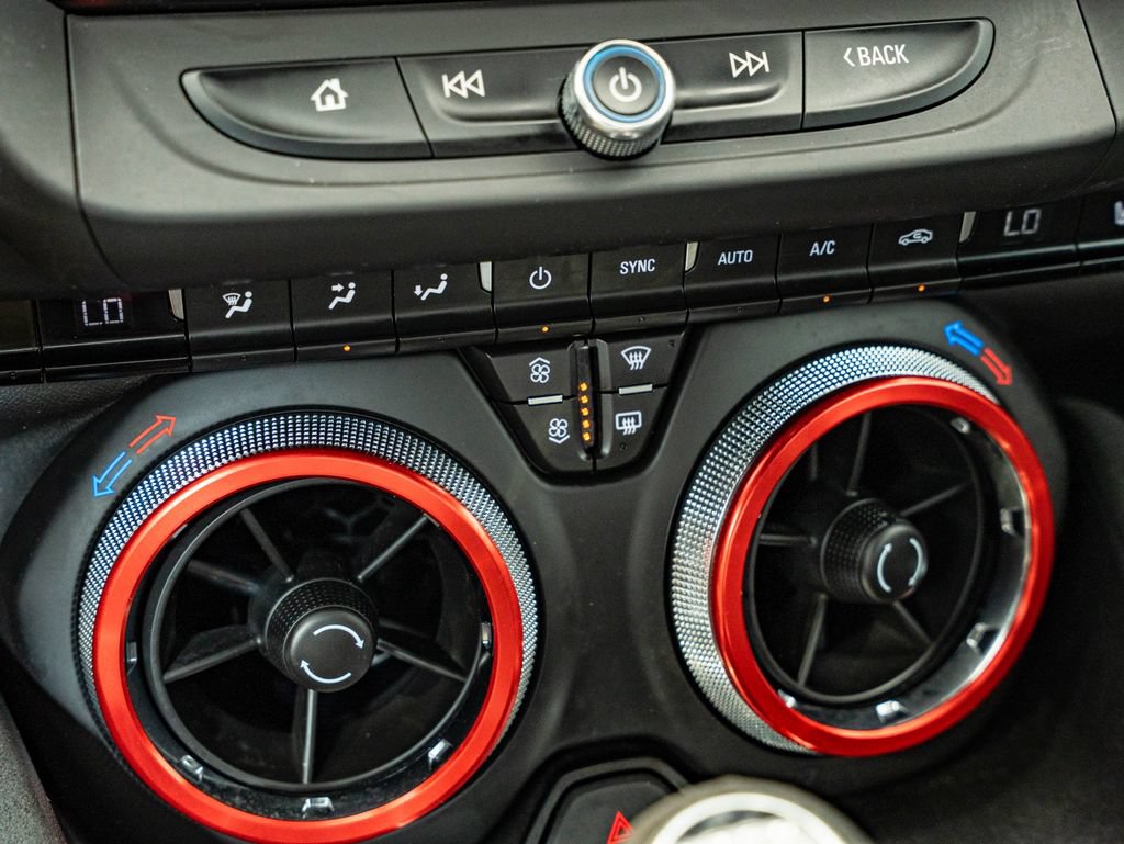 Used 2021 Chevrolet Camaro ZL1 RWD image 32