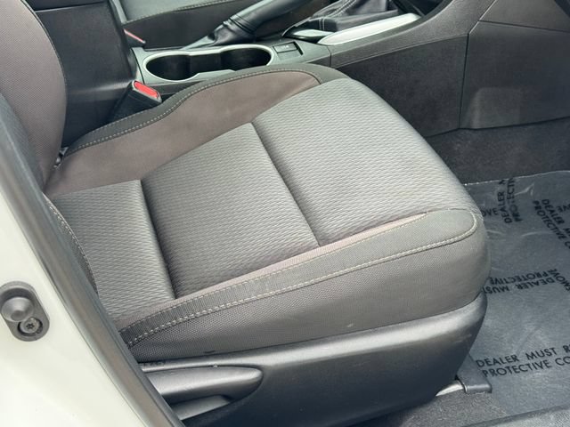 Used 2017 Toyota Corolla LE w/ Carpet Mat Package (TMS) FWD image 10