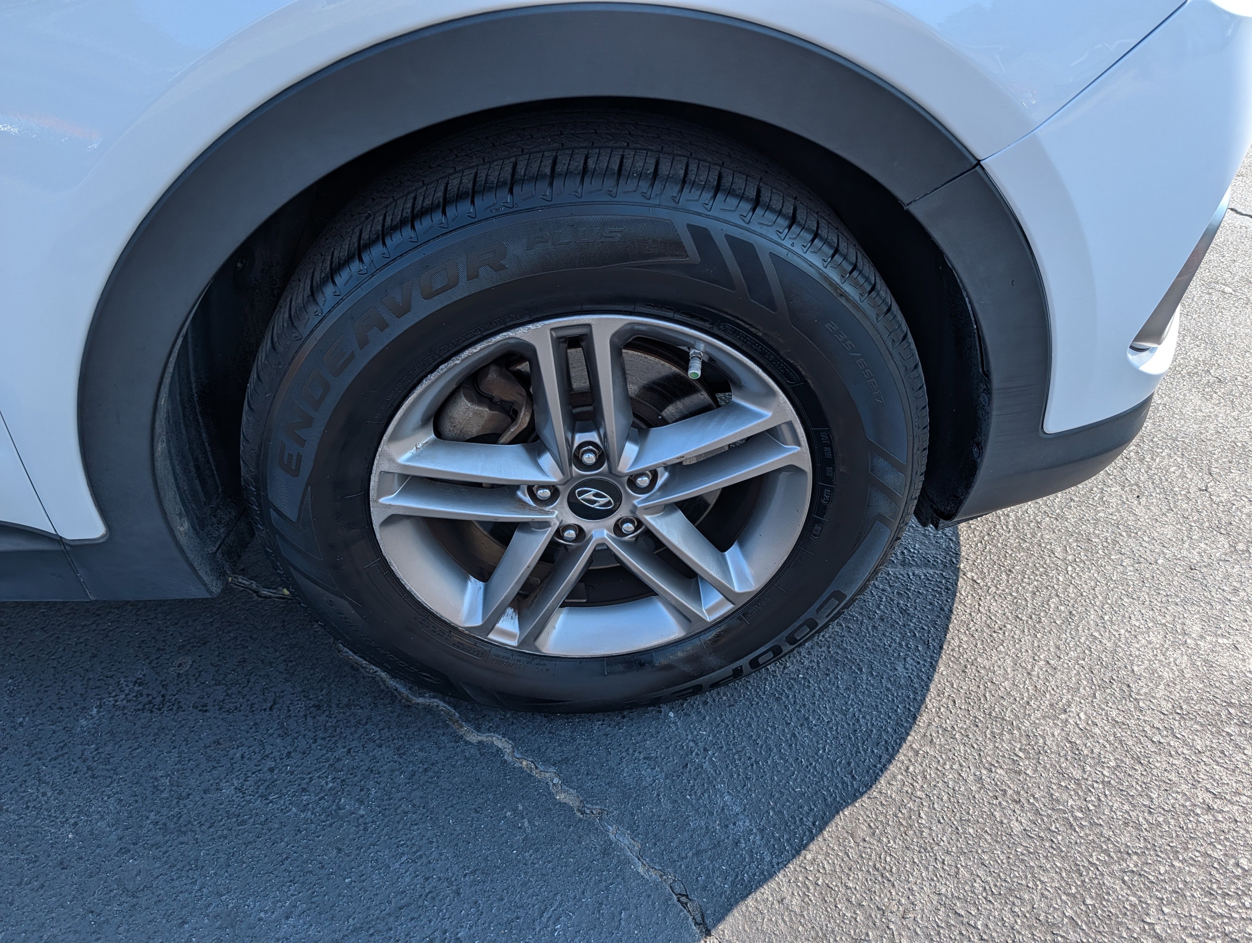 Used 2017 Hyundai Santa Fe Sport FWD image 29