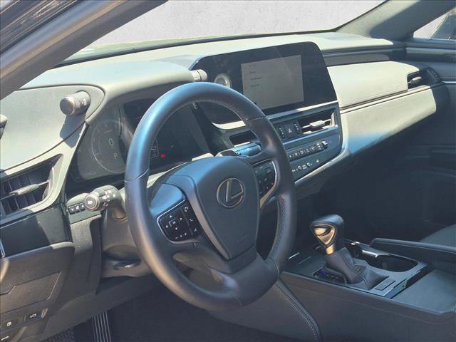 Used 2024 Lexus ES 350 w/ Accessory Package (Z2) FWD image 9