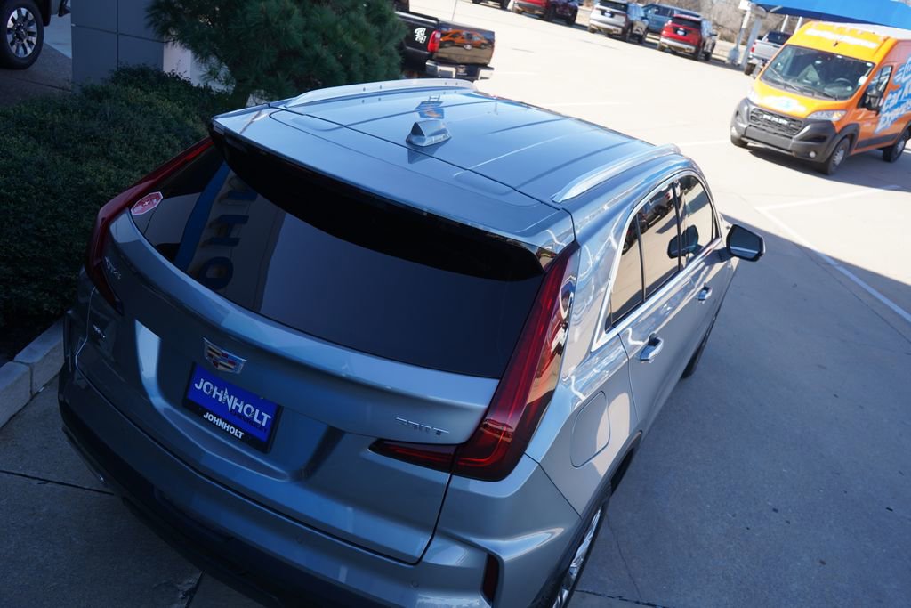 Used 2025 Cadillac XT4 Premium Luxury AWD/4WD image 14
