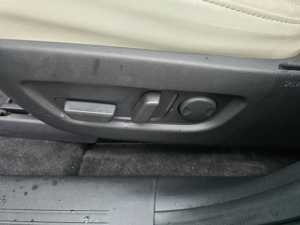 Used 2024 MAZDA CX-90 Plug-In Hybrid w/ Premium Plus image 32