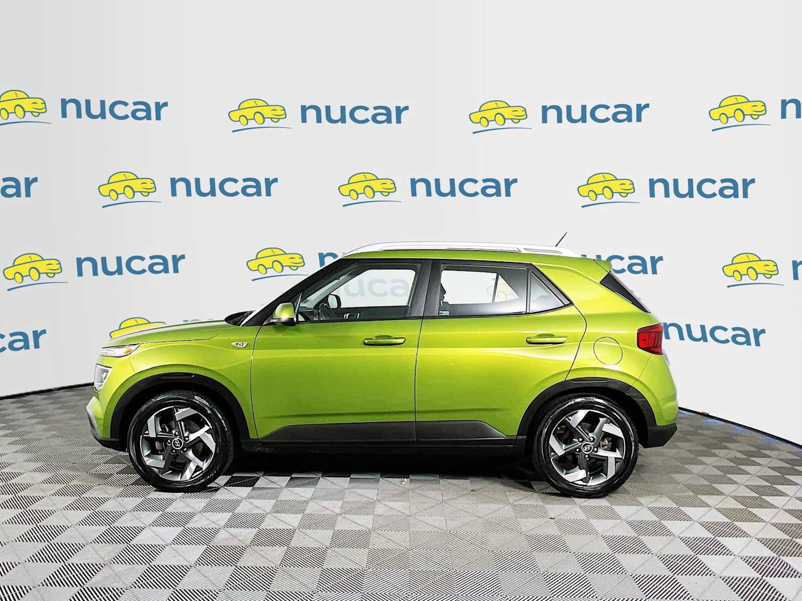 Certified 2023 Hyundai Venue SEL w/ Cargo Package image 4