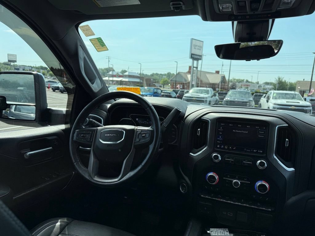 Used 2021 GMC Sierra 2500 Denali w/ Denali Ultimate Package AWD/4WD image 13