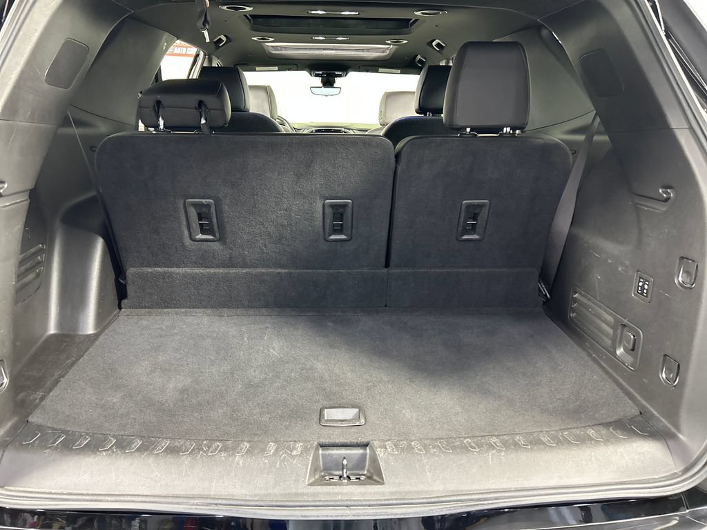 Used 2023 Chevrolet Traverse High Country FWD image 22