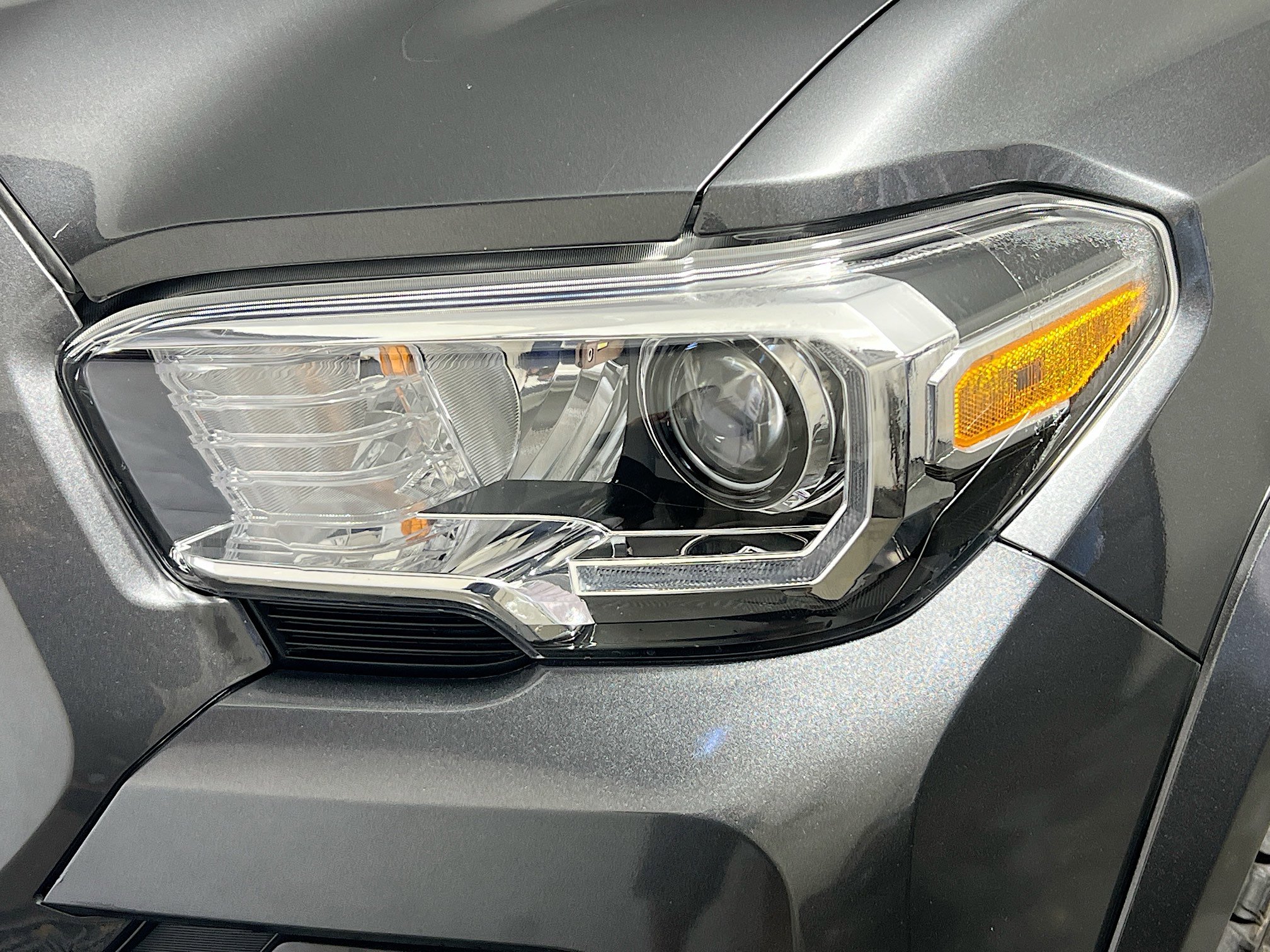 Used 2023 Toyota Tacoma TRD Sport w/ Advanced Technology Package image 11