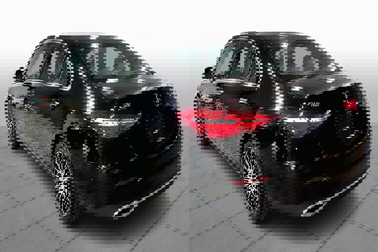 Used 2023 Mercedes-Benz C 300 4MATIC Sedan image 11