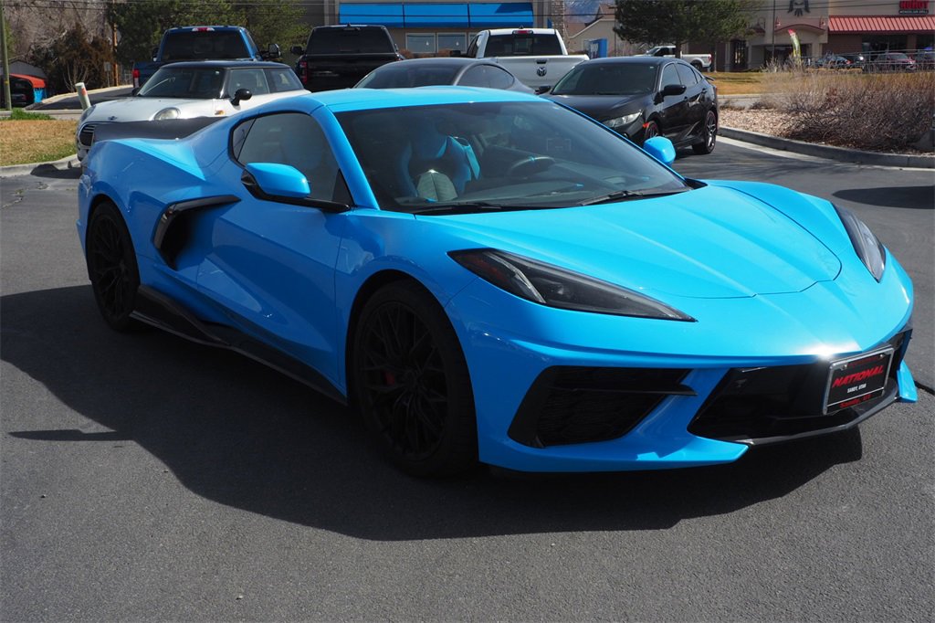 Used 2023 Chevrolet Corvette Stingray Premium Cpe w/ Z51 Performance Package image 3